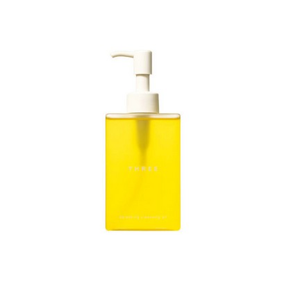 THREE Balancing Cleansing Oil