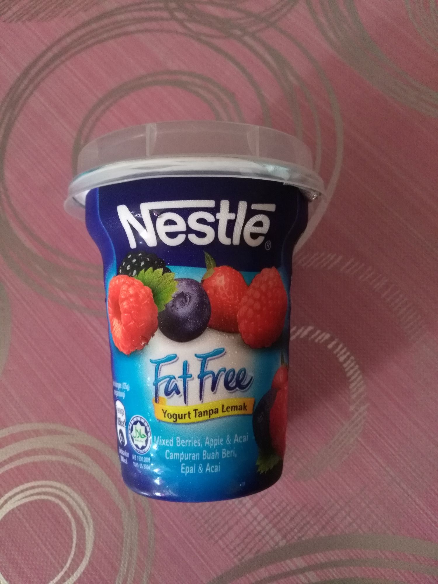 NESTLÉ Fat Free Yogurt (2024) reviews