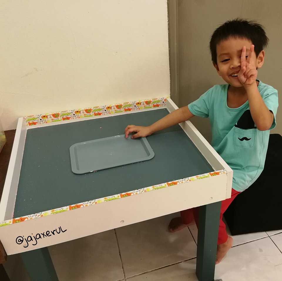 Jom Bina DIY "Activity Table" Yang Mudah Untuk Anak Anda Bermain