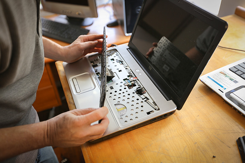 kedai repair laptop kuala lumpur