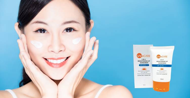 UVeCARE 3 in 1 Brightening Up Sunscreen