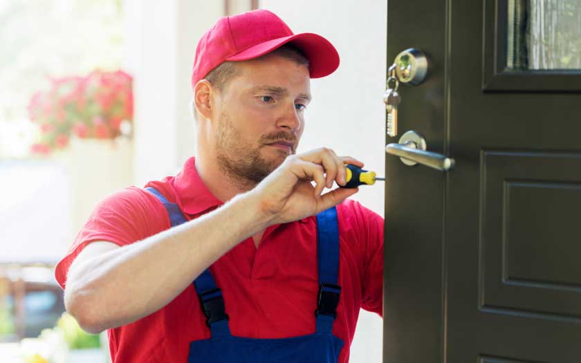 How to Choose the Best Lock Installation Service Professionals