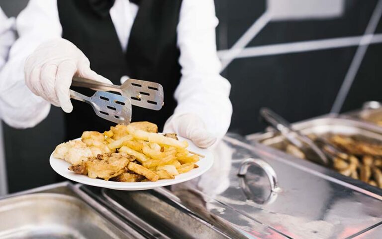 How to Choose the Best Event Catering Service Professionals