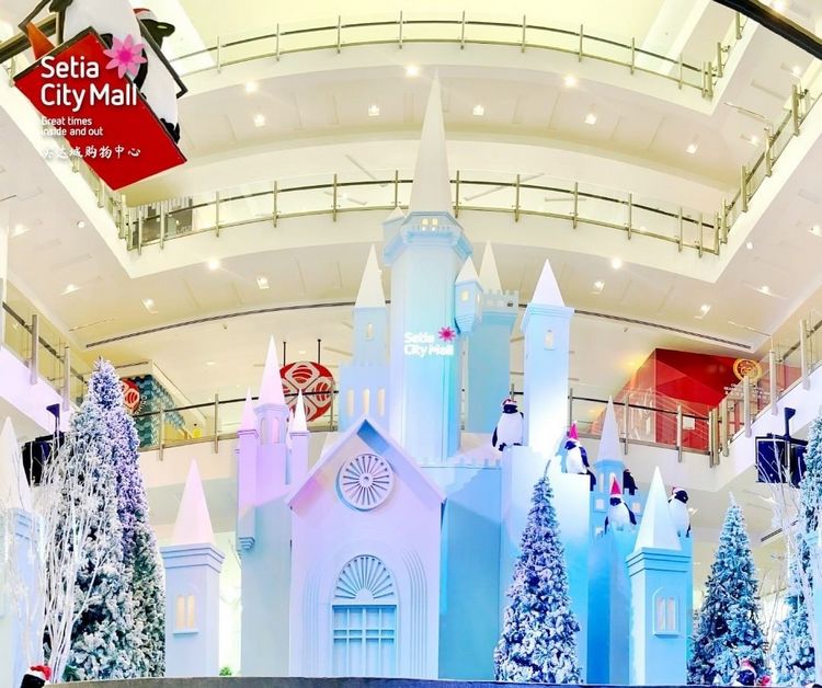 8 Christmas Mall Decorations in Selangor