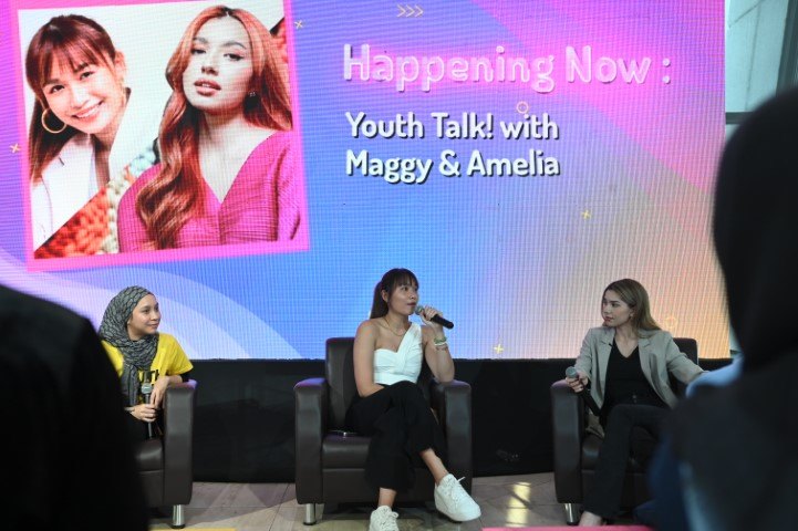 Youth Talk! with Maggy Wang and Amelia Henderson