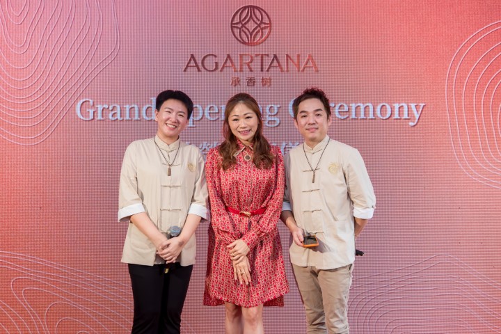 Master Vivi Lee [centre] from Taiwan to grace the event