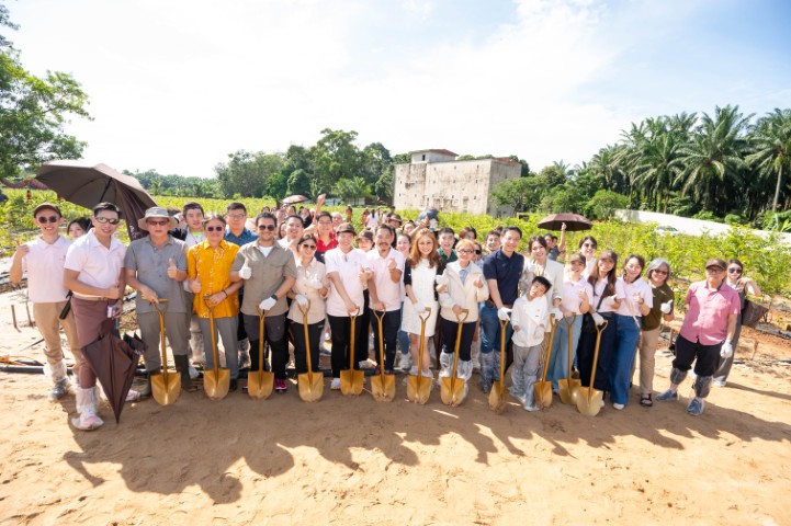 Guests and partners participate in the Agartana Orchard plantation ceremony, celebrating a milestone that unites nature, community and innovation in the spirit of sustainable growth.