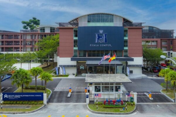 吉瑞特文法学校吉隆坡分校（RGSKL）正式启幕，标志着英国超过350年的教育卓越通过与Beaconhouse集团的历史性合作来到马来西亚