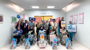 Five mothers and their newborn Merdeka babies celebrate with their families and the Columbia Asia Hospital Iskandar Puteri team under the Care Beyond Birth campaign